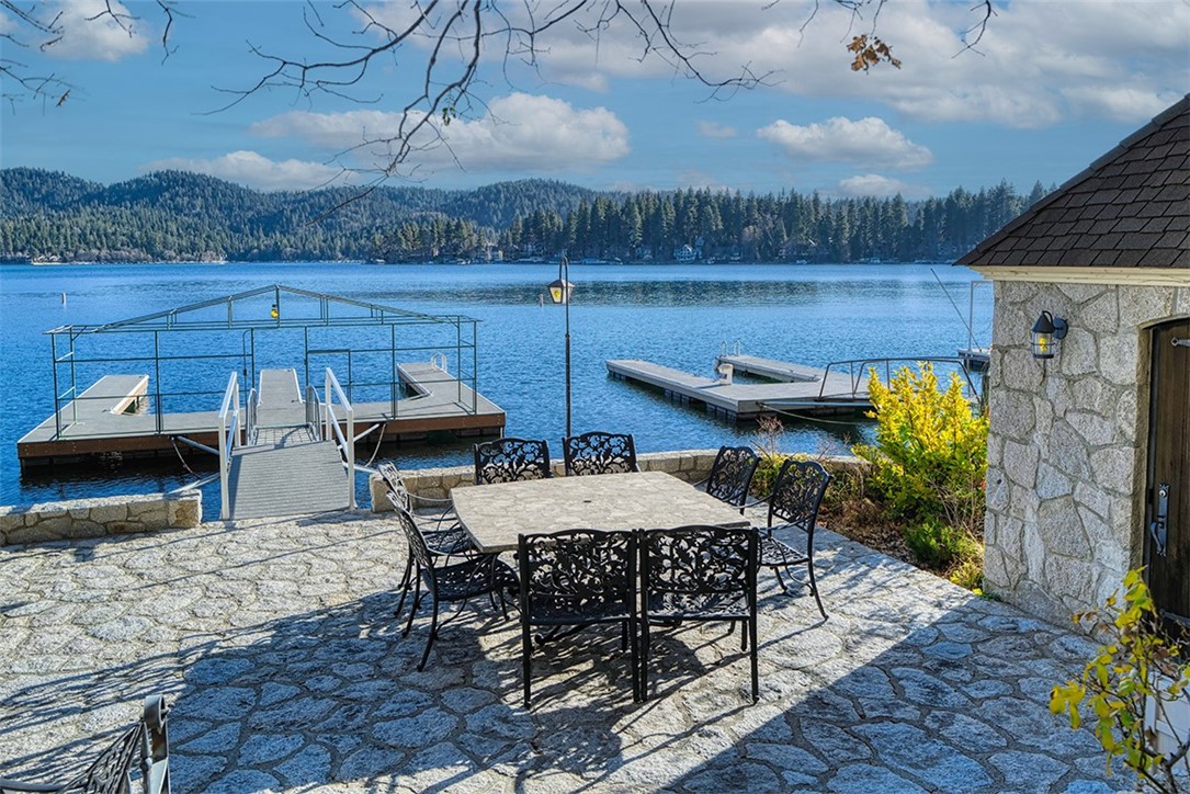 Details for 28061 North Shore Road, Lake Arrowhead, CA 92352