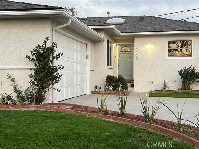 Detail Gallery Image 3 of 69 For 5320 W 142nd Pl, Hawthorne,  CA 90250 - 3 Beds | 2 Baths