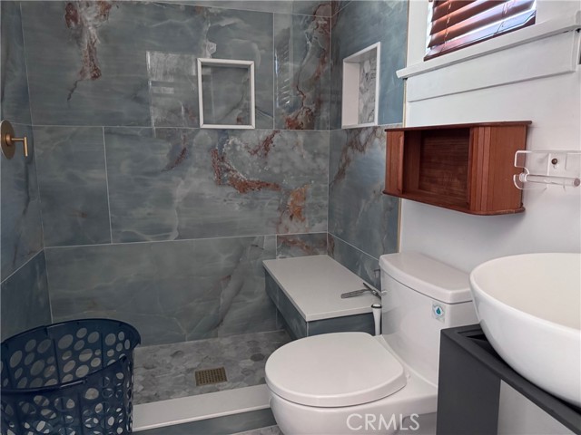 4115 S Carolina Street, San Pedro CA: https://media.crmls.org/medias/2dc0e6b1-334b-4701-8a83-2930d60a94e3.jpg