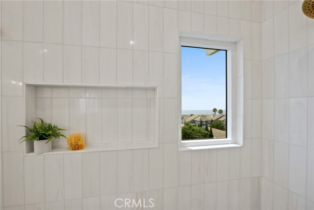 2210 Calle Opalo, San Clemente CA: https://media.crmls.org/medias/2dc2a3df-86a5-4d76-bc2b-0be7b415d83e.jpg