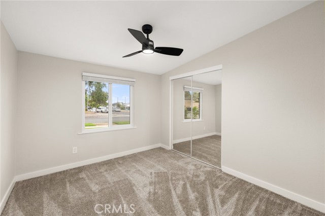 1905 Davis Street, Corona CA: https://media.crmls.org/medias/2dc3ead4-6474-4040-be88-fecc5924654b.jpg