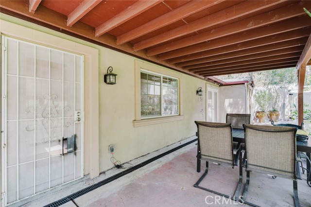 2234 East Hillcrest Drive photo 35