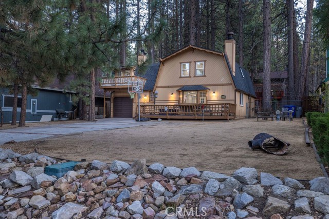 Detail Gallery Image 4 of 51 For 41941 Evergreen Dr, Big Bear Lake,  CA 92315 - 4 Beds | 4 Baths