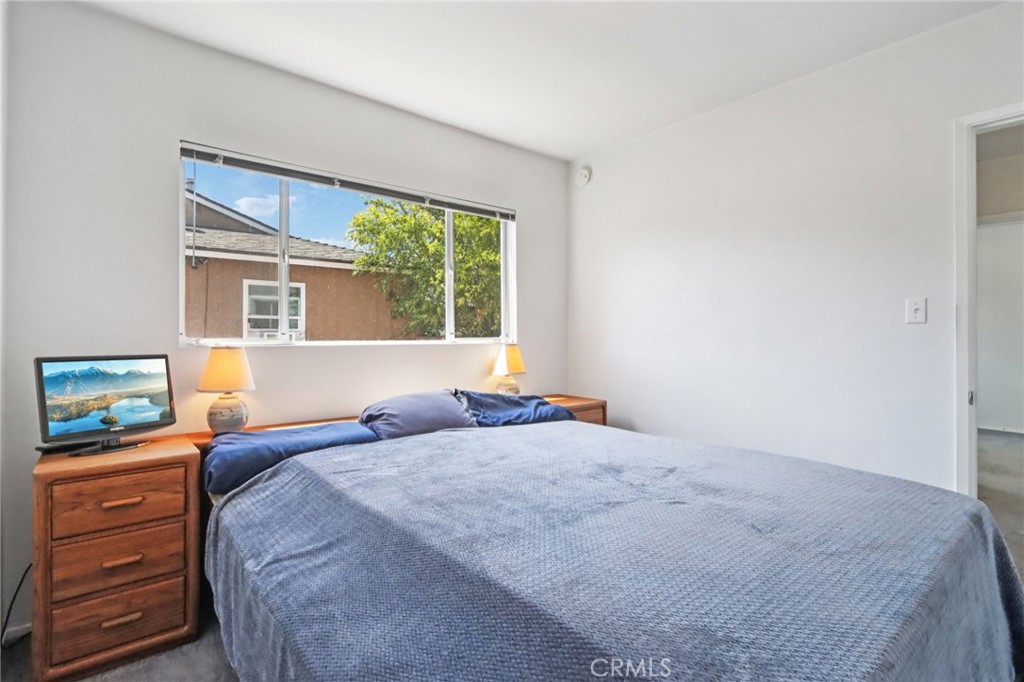 MLS #OC25176543 img 23