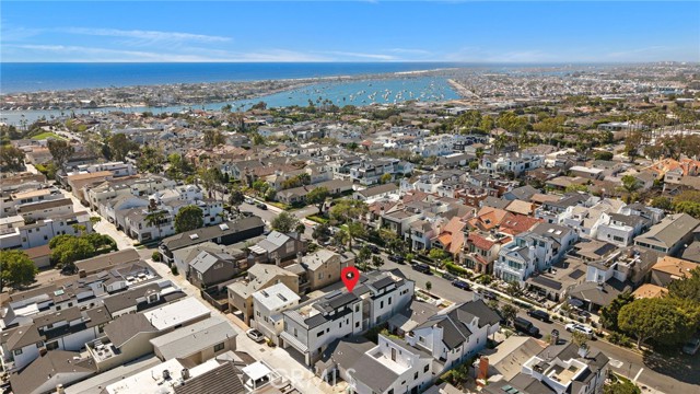 Detail Gallery Image 43 of 54 For 612 1/2 Begonia, Corona Del Mar,  CA 92625 - 2 Beds | 2/1 Baths