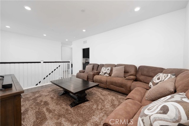 3225 E Denali Drive, Ontario CA: https://media.crmls.org/medias/2dc673ac-a44e-485f-be5d-f770dcba05a7.jpg