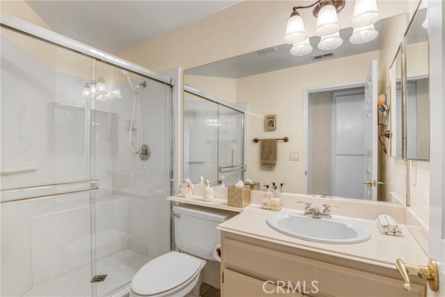 Detail Gallery Image 19 of 47 For 4744 Rhapsody Dr, Oak Park,  CA 91377 - 3 Beds | 3 Baths