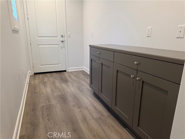 209 Follyhatch, Irvine CA: https://media.crmls.org/medias/2dc900e3-6e2f-4caa-ae41-9fd1c36ab5a8.jpg