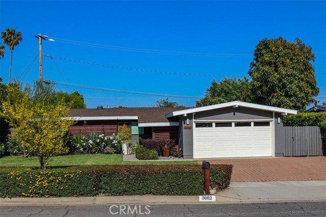 3082 Fish Canyon Road, Duarte CA: https://media.crmls.org/medias/2dcabb26-98a3-477b-b1c9-f8add1b6e7b0.jpg