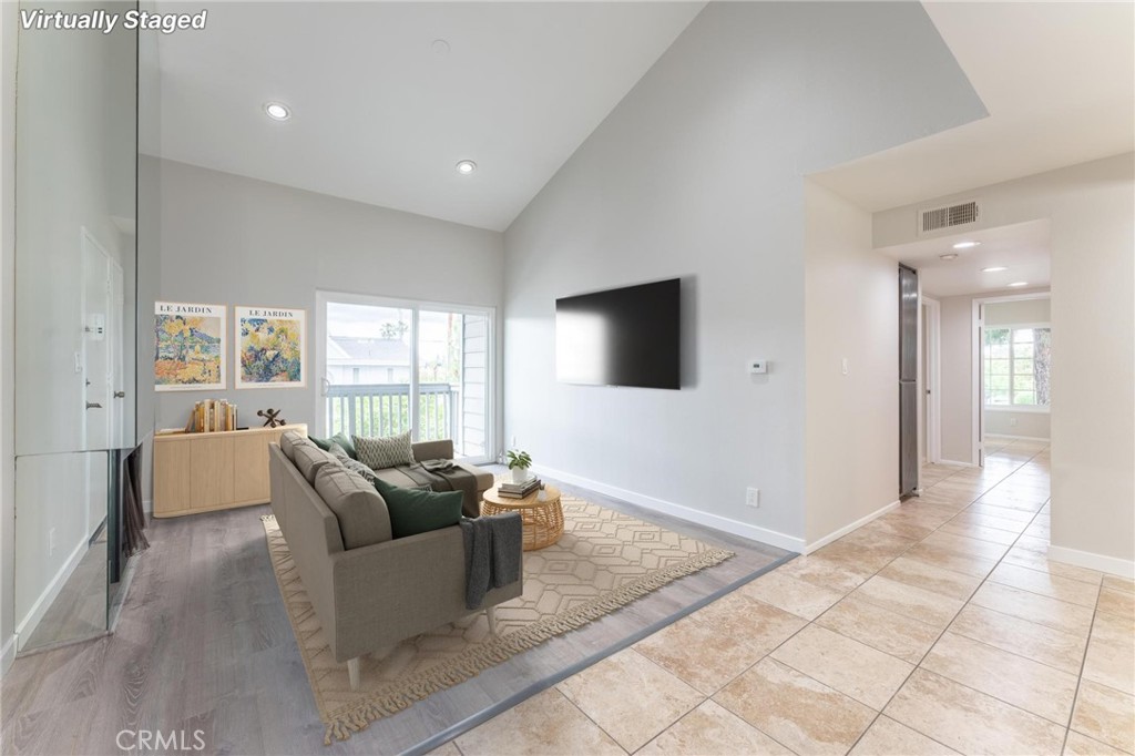9714 Sepulveda Boulevard 201, North Hills, CA 91343
