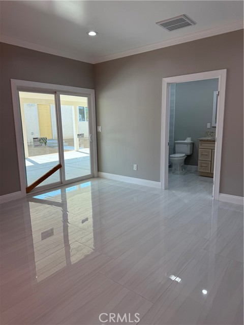 Detail Gallery Image 5 of 12 For 578 Lauresa, Hemet,  CA 92544 - 2 Beds | 3 Baths