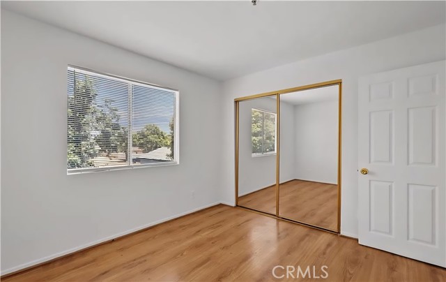 9014 Burnet Avenue, North Hills CA: https://media.crmls.org/medias/2dcb85b1-828f-4e1b-b7ad-f7b3583808ec.jpg