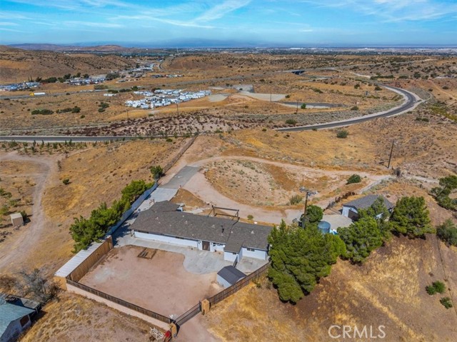 Detail Gallery Image 19 of 21 For 35225 Small Rd, Palmdale,  CA 93550 - 4 Beds | 2/1 Baths