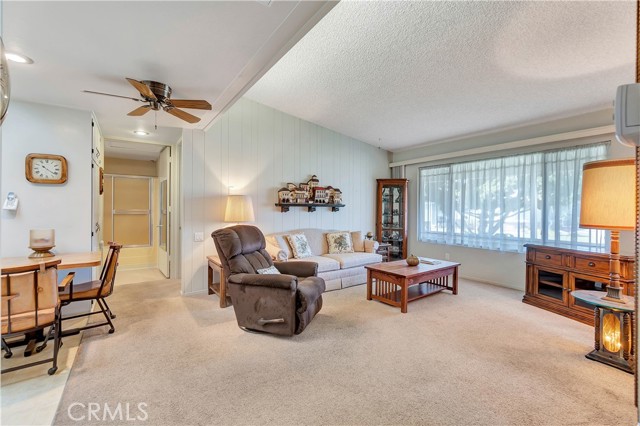 Detail Gallery Image 9 of 24 For 1540 Northwood Rd. #270 J, Seal Beach,  CA 90740 - 2 Beds | 1 Baths