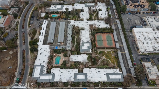 23515 Lyons Avenue, Valencia CA: https://media.crmls.org/medias/2dcbe0db-cd42-4316-a17f-ea4aa7cd74ea.jpg