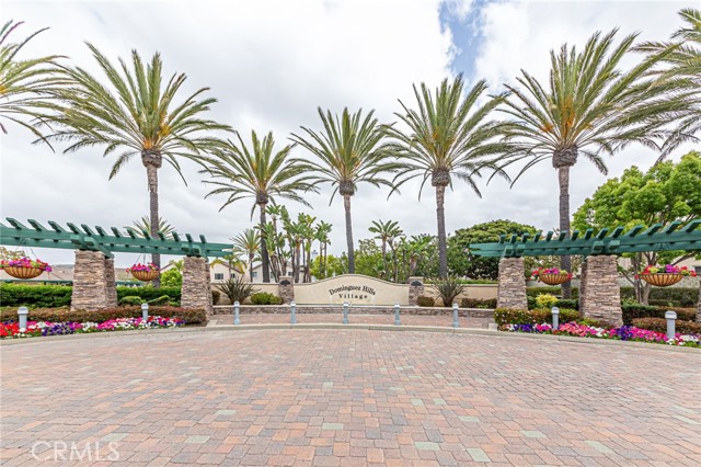 955 Blackberry Lane, Carson CA: https://media.crmls.org/medias/2dcd2599-70d1-40ae-baeb-5ec900f60e9b.jpg