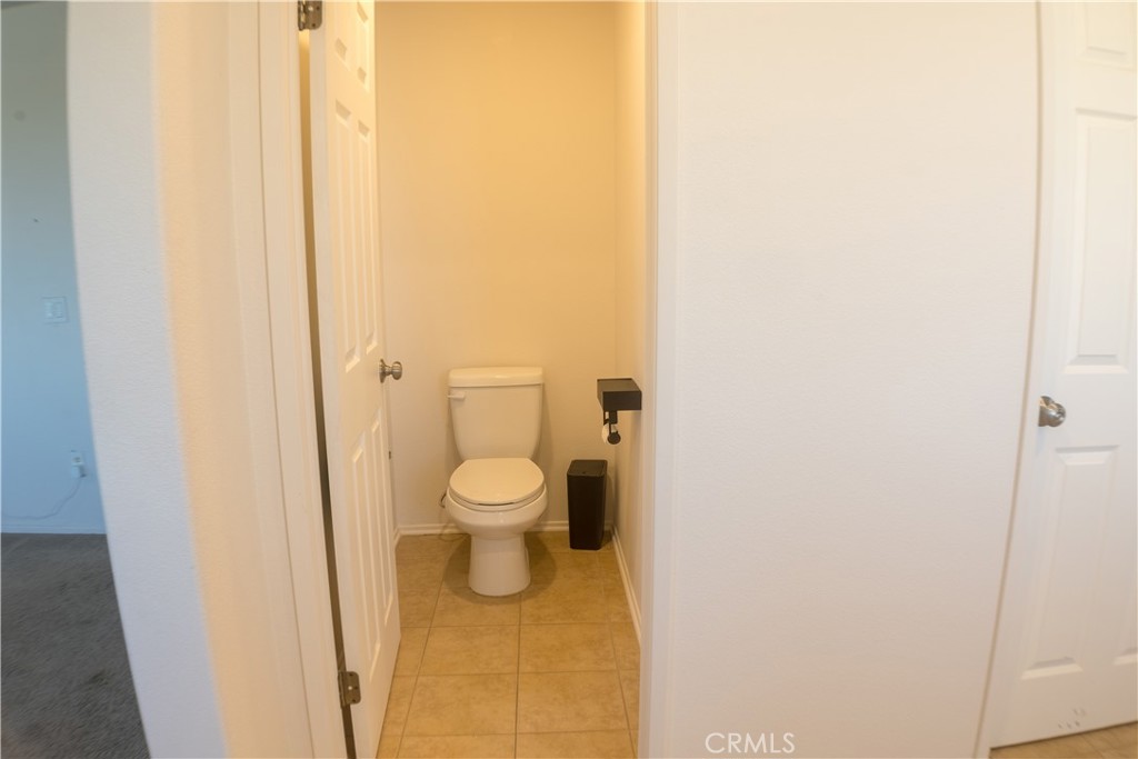 https://media.crmls.org/medias/2dcd54e2-4ceb-4a12-ae14-3581ef82a83a.jpg?preset=X-Large