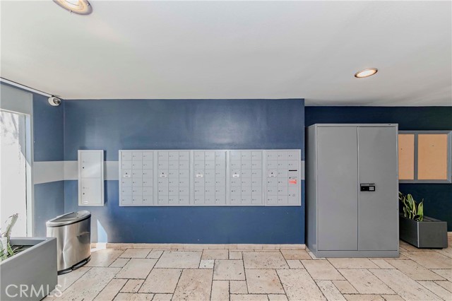 Detail Gallery Image 35 of 51 For 1940 N Highland Ave #66,  Los Angeles,  CA 90068 - 2 Beds | 2 Baths