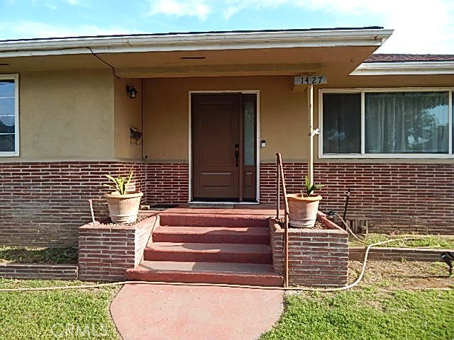 1427 Yolo Street, Corning CA: https://media.crmls.org/medias/2dcf30ec-3314-49d5-8f54-cb61108c42ed.jpg