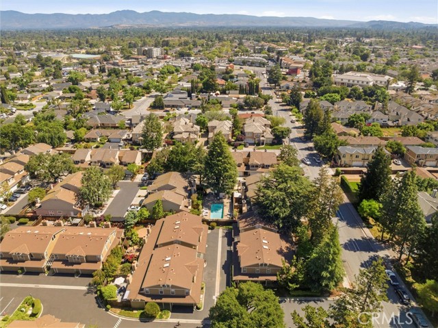 Detail Gallery Image 31 of 36 For 137 Redding Rd #B,  Campbell,  CA 95008 - 2 Beds | 2/1 Baths