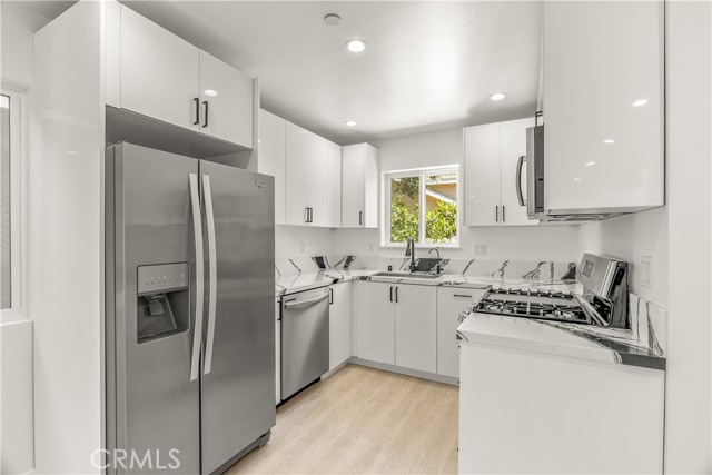 3419 Montrose Avenue, La Crescenta CA: https://media.crmls.org/medias/2dd1571c-eacf-4144-aa81-775bd8c8a241.jpg