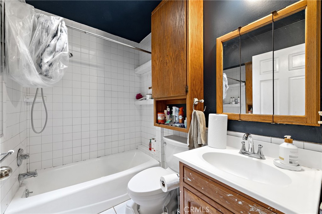 2Dd1A337 C572 4C64 98Bd 2Be8Ad6E8B4D 5944 Blackthorne, Lakewood, Ca 90712 &Lt;Span Style='BackgroundColor:transparent;Padding:0Px;'&Gt; &Lt;Small&Gt; &Lt;I&Gt; &Lt;/I&Gt; &Lt;/Small&Gt;&Lt;/Span&Gt;