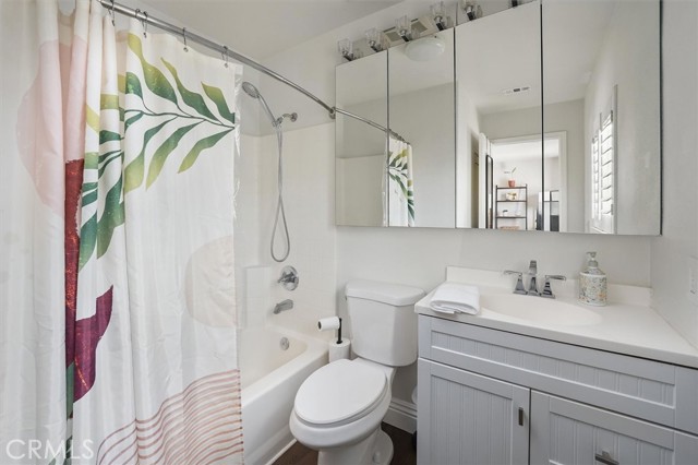 26745 Sandburn Place, Stevenson Ranch CA: https://media.crmls.org/medias/2dd1ff3c-f300-4c66-b786-f1d2bd6b37f6.jpg