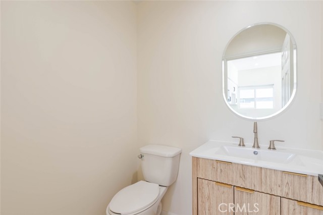 Detail Gallery Image 9 of 22 For 16699 Mckeever St, Granada Hills,  CA 91344 - 3 Beds | 2 Baths