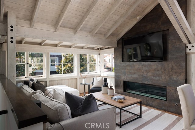 Detail Gallery Image 11 of 64 For 604 Begonia Ave, Corona Del Mar,  CA 92625 - 3 Beds | 3/1 Baths