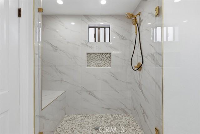 Detail Gallery Image 23 of 43 For 489 Oakhampton, Thousand Oaks,  CA 91361 - 4 Beds | 4 Baths