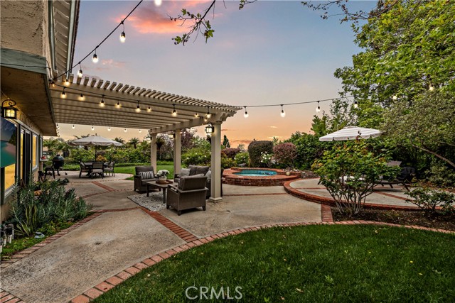 Detail Gallery Image 4 of 22 For 784 S Goldfinch, Anaheim Hills,  CA 92807 - 5 Beds | 3 Baths
