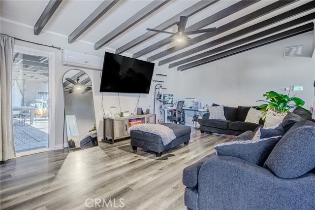 Detail Gallery Image 9 of 60 For 827 S Riverside, Rialto,  CA 92376 - 4 Beds | 2 Baths