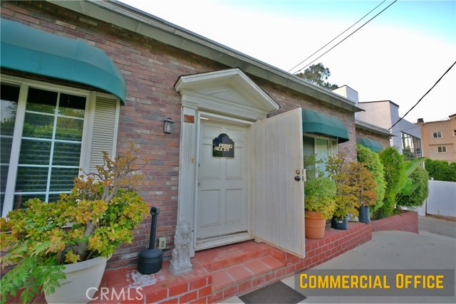 Photo of 3205 WINNIE Drive, Hollywood Hills, CA 90068