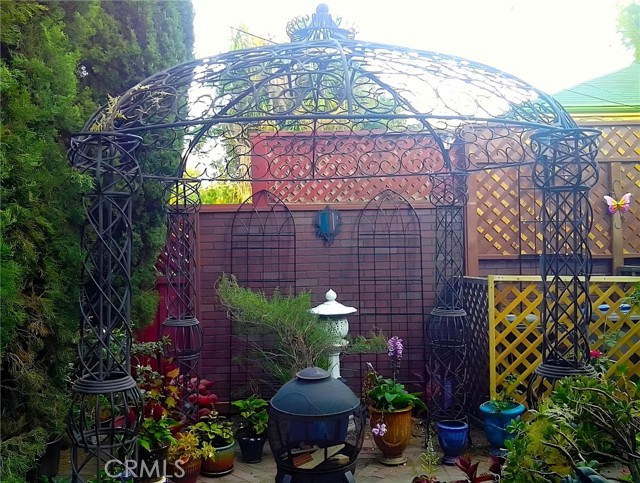 Detail Gallery Image 37 of 48 For 677 Elm St, San Jose,  CA 95126 - 2 Beds | 1 Baths