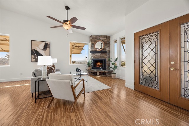 Detail Gallery Image 6 of 49 For 7871 Virtue Vista Dr, Jurupa Valley,  CA 92509 - 4 Beds | 2/1 Baths