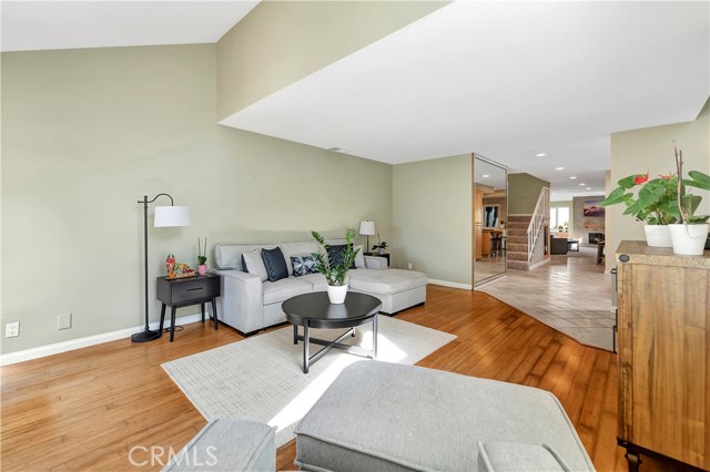626 9th Street, Huntington Beach CA: https://media.crmls.org/medias/2ddb842e-0b0e-4e93-9a30-c218c625c76d.jpg
