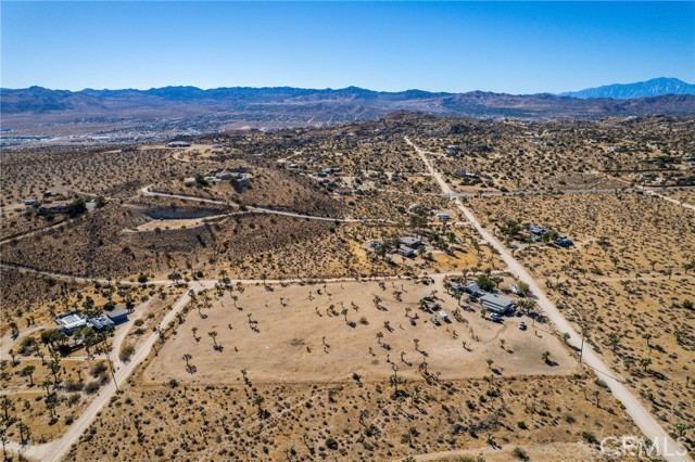 Detail Gallery Image 37 of 41 For 5277 Roberts Rd, Yucca Valley,  CA 92284 - 4 Beds | 2 Baths