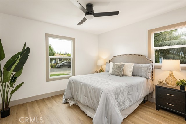 5161 E 27th Street, Long Beach CA: https://media.crmls.org/medias/2ddcfaea-33ec-4c9b-bd34-09dbcff9ceee.jpg
