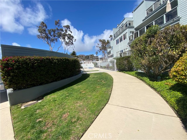 250 The Village, Redondo Beach, California 90277, ,1 BathroomBathrooms,Residential,Sold,The Village,PV23055126