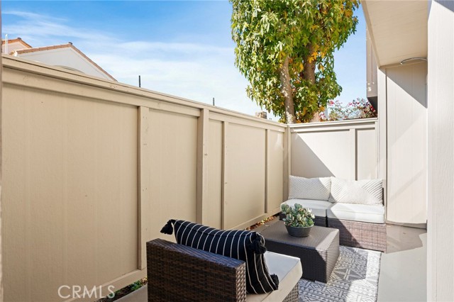 Detail Gallery Image 17 of 18 For 2510 Arizona Ave #7,  Santa Monica,  CA 90404 - 2 Beds | 2/1 Baths