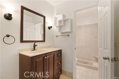 https://media.crmls.org/medias/2dddc2eb-7909-48f4-942c-395bb45f43b3.jpg?preset=X-Large