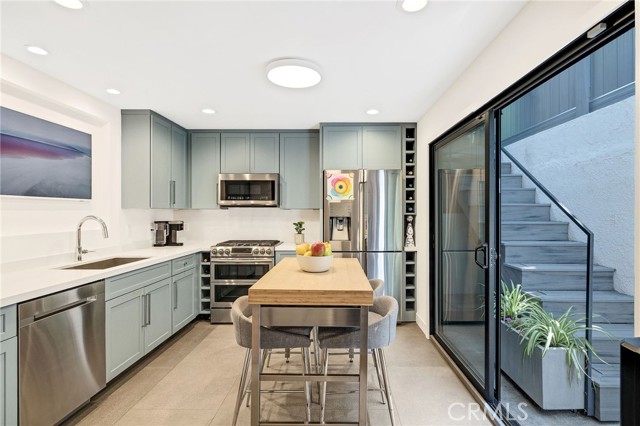 1456 Manhattan Beach Boulevard, Manhattan Beach, California 90266, 2 Bedrooms Bedrooms, 0 ,2 BathroomsBathrooms,Residential,For Sale,Manhattan Beach,0,SB26161122