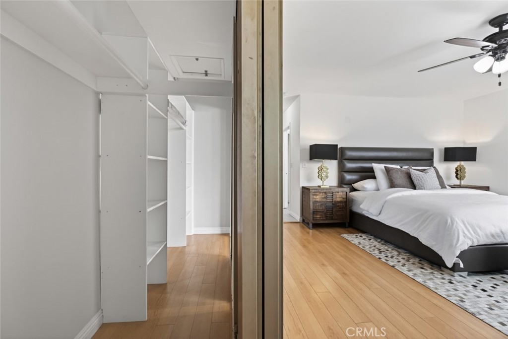 https://media.crmls.org/medias/2dde4596-7074-4fdf-b378-e9137d0ff425.jpg?preset=X-Large