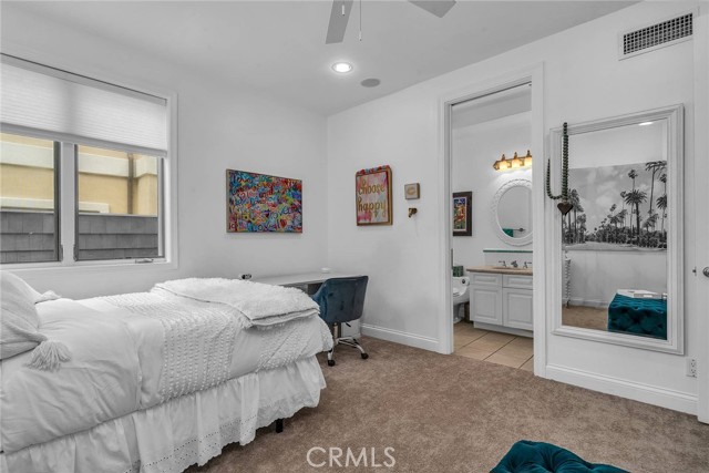 705 Juanita Avenue, Redondo Beach, California 90277, 5 Bedrooms Bedrooms, ,2 BathroomsBathrooms,Residential,Sold,Juanita,SB22157275