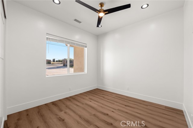 Detail Gallery Image 11 of 72 For 17840 Talisman St, Hesperia,  CA 92345 - 4 Beds | 3/1 Baths