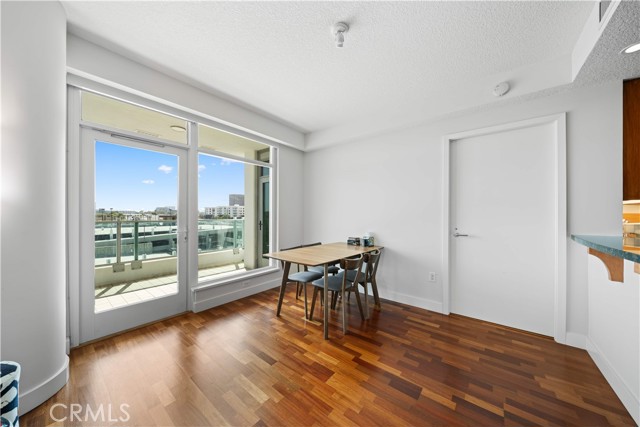 3131 Michelson Drive, Irvine CA: https://media.crmls.org/medias/2ddf5667-ff95-427e-a590-6f1a6b4e7507.jpg