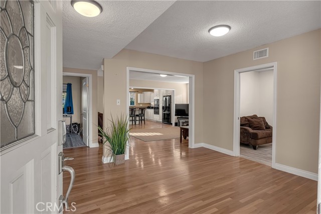 Detail Gallery Image 6 of 43 For 14627 Calpella St, La Mirada,  CA 90638 - 3 Beds | 2 Baths