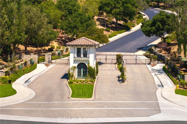 23665 Ridgecrest Court, Diamond Bar CA: https://media.crmls.org/medias/2de0d634-a088-44c6-88e6-473a26da51e1.jpg