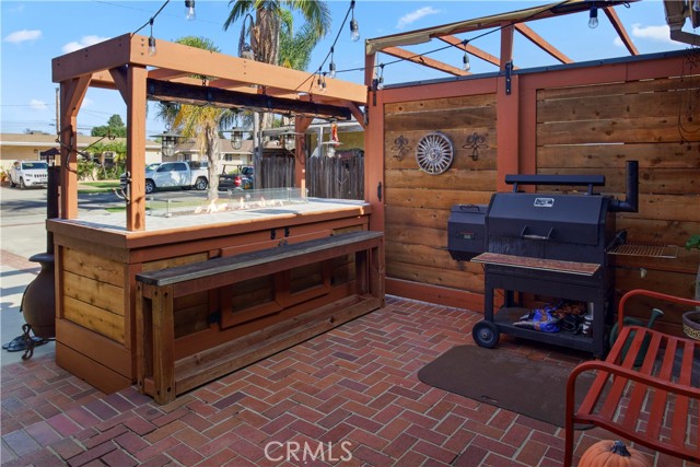 Image 2 of 46 For 2425 Heather Avenue