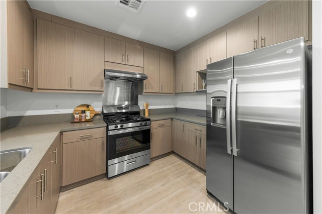 Detail Gallery Image 1 of 1 For 168 S Monterey St #206,  Alhambra,  CA 91801 - 2 Beds | 2/1 Baths